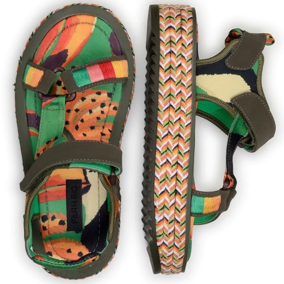 FARM RIO Green Toucans Flatform Raffia Velcro Sandal - Picture 2 of 4